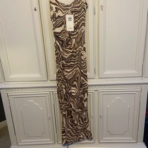 Brown dress
